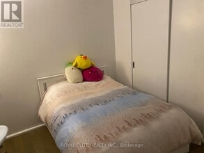 8 Charlotte St in Toronto, ON - Building Photo - Building Photo