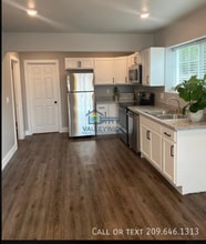 2416 E Park St in Stockton, CA - Building Photo - Building Photo