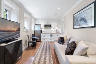 2455 W 7th Ave in Vancouver, BC - Building Photo - Building Photo