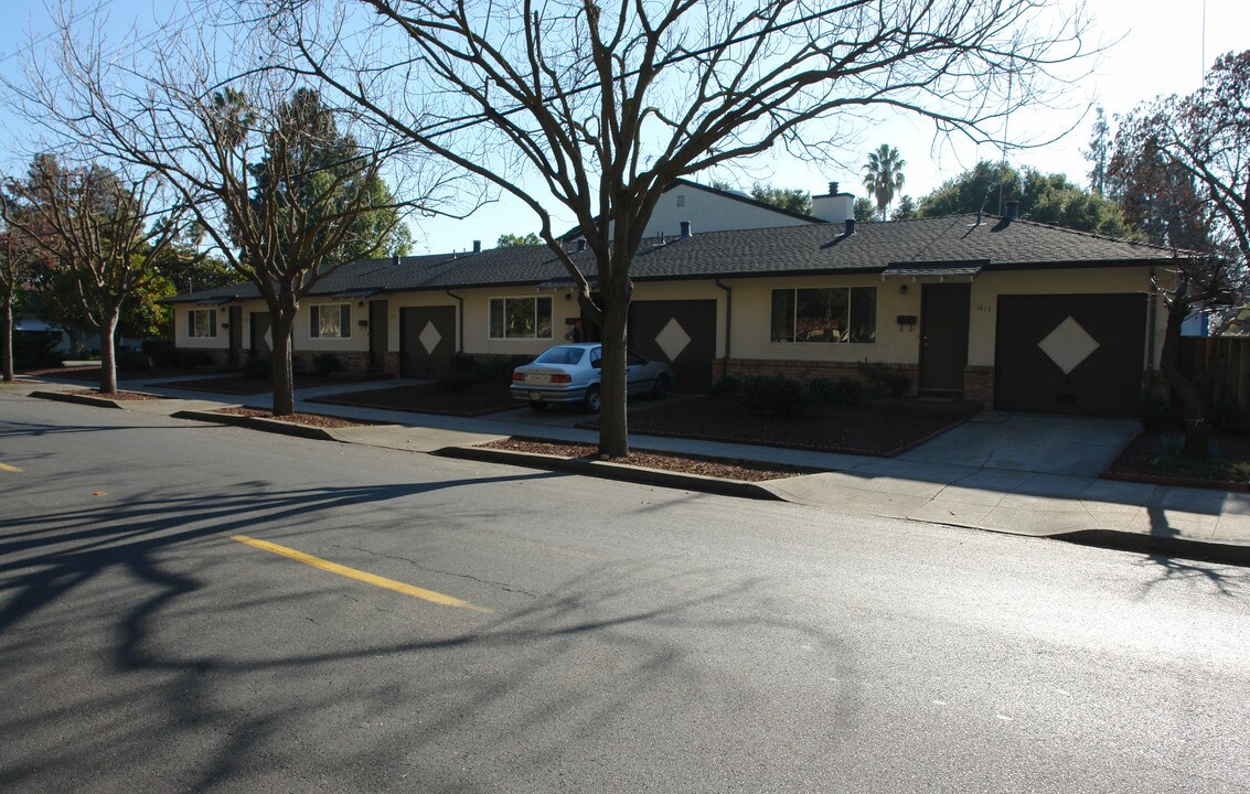 1409-1417 Villa St in Mountain View, CA - Building Photo