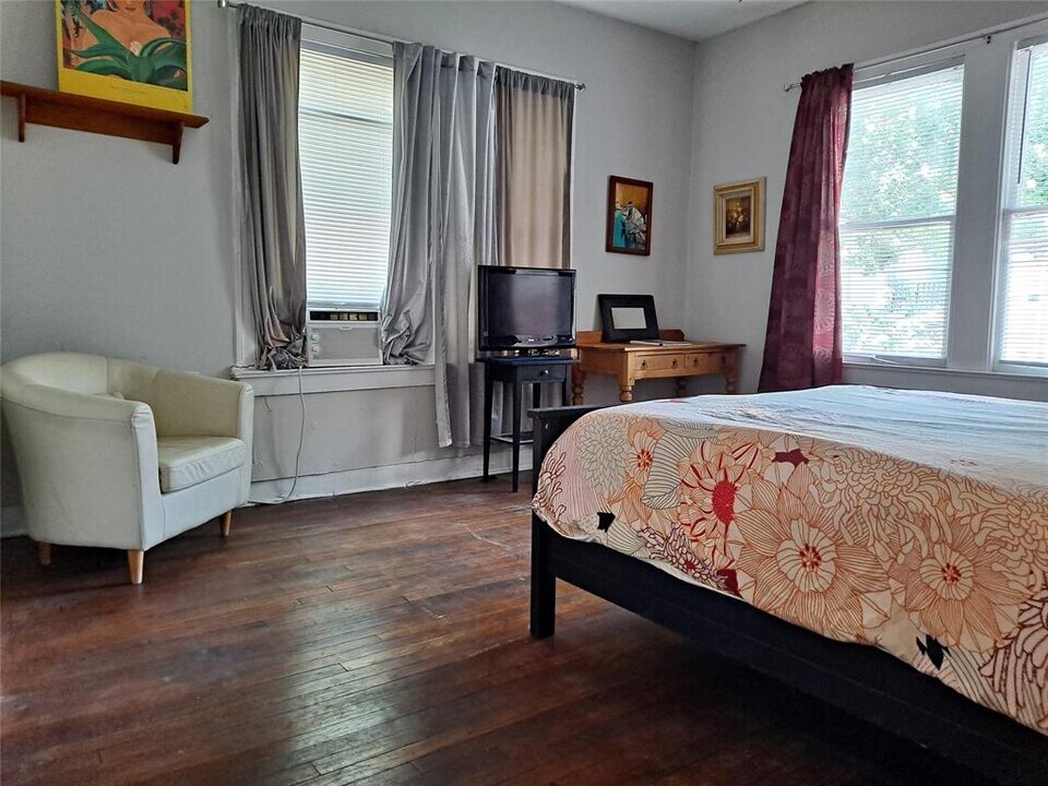 1906 San Gabriel St-Unit -2 in Austin, TX - Building Photo