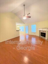 4054 Waters End Ln in Snellville, GA - Building Photo - Building Photo