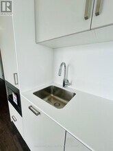 88 Queen St E in Toronto, ON - Building Photo - Building Photo