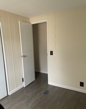 201 E 5th St in Ellinwood, KS - Building Photo - Building Photo