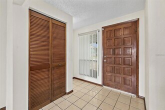 1736 N Central Ave in Flagler Beach, FL - Foto de edificio - Building Photo