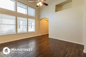 8923 Redford Rd in Cross Roads, TX - Foto de edificio - Building Photo