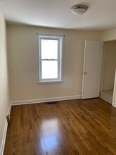 42 Whalley Ave in Milford, CT - Building Photo - Building Photo