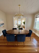 610 Humphrey St, Unit 1. in Swampscott, MA - Building Photo