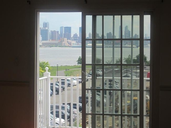 7706 Marine Rd-Unit -115 in North Bergen, NJ - Building Photo - Building Photo