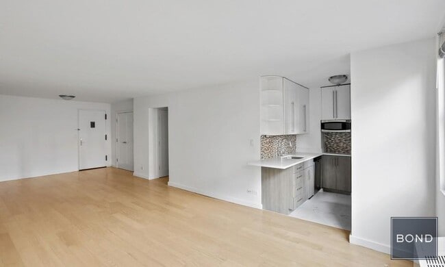 property at 330 W 58th St