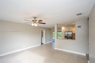1408 SW 47th Ave in Fort Lauderdale, FL - Building Photo - Building Photo