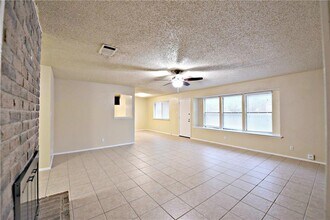 11919 Nene Dr in Austin, TX - Building Photo - Building Photo