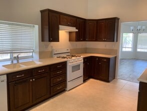 1055 N Belden Ave in Rialto, CA - Building Photo - Building Photo