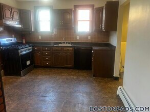225A Walnut Ave, Unit 3 in Boston, MA - Foto de edificio - Building Photo