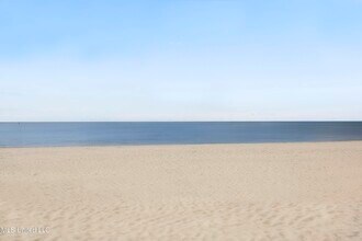 1664 Beach Blvd in Biloxi, MS - Building Photo - Building Photo