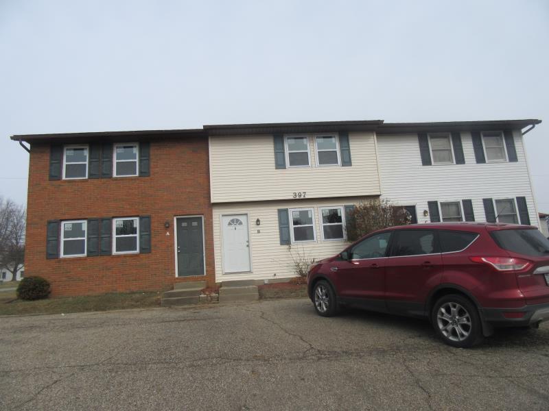 388 Rose Ln in Zanesville, OH - Building Photo
