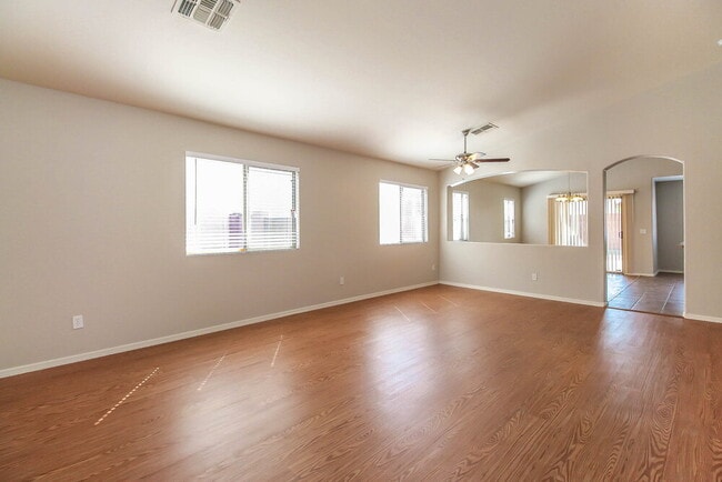 3329 W Wayland Dr in Phoenix, AZ - Building Photo - Building Photo