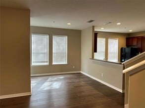 10266 Lake District Ln in Orlando, FL - Foto de edificio - Building Photo