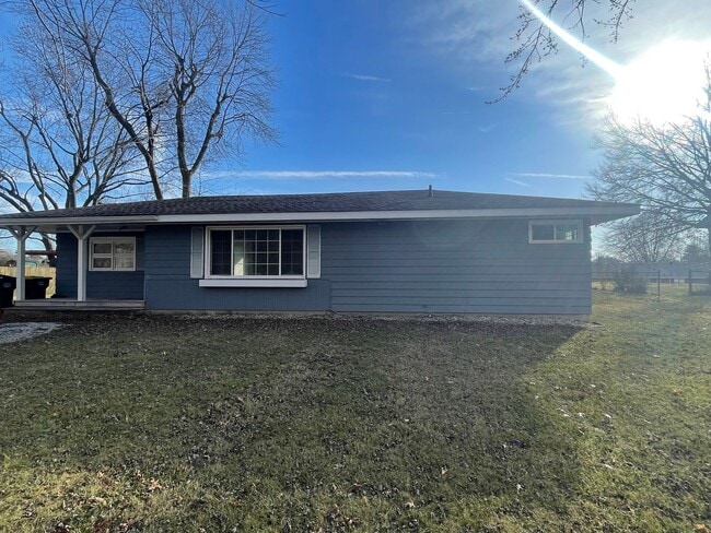 property at 1925 E 41st St