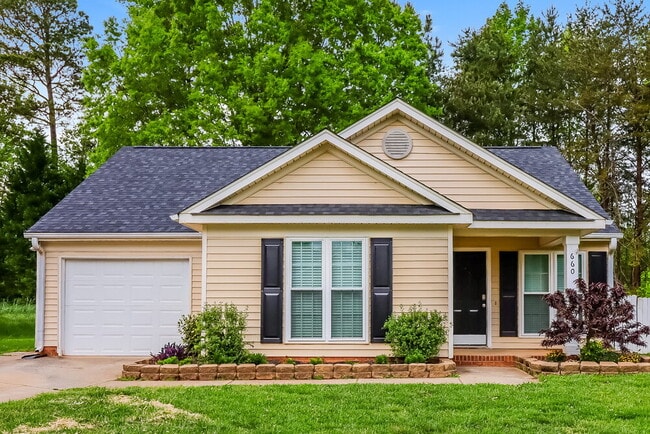 property at 660 Rebecca Jane Dr