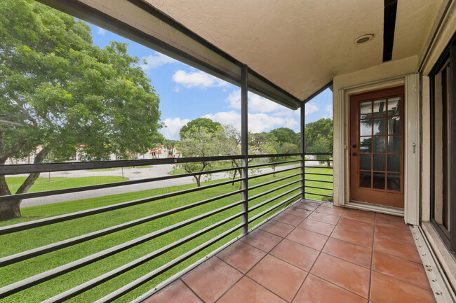 20 Vía De Casas Sur in Boynton Beach, FL - Building Photo - Building Photo