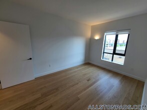 83 Gardner St in Boston, MA - Building Photo - Building Photo