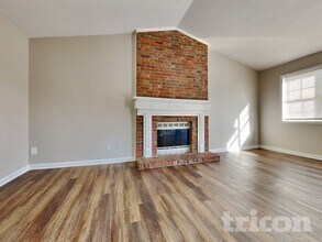 868 Ashwood Crossing in Stone Mountain, GA - Foto de edificio - Building Photo