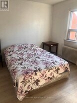 2034 Weston Rd in Toronto, ON - Building Photo