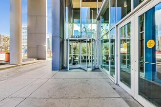 737 W Washington Blvd in Chicago, IL - Building Photo - Building Photo