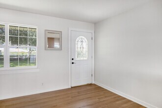 22248 Lounette Dr in Coffee City, TX - Building Photo - Building Photo