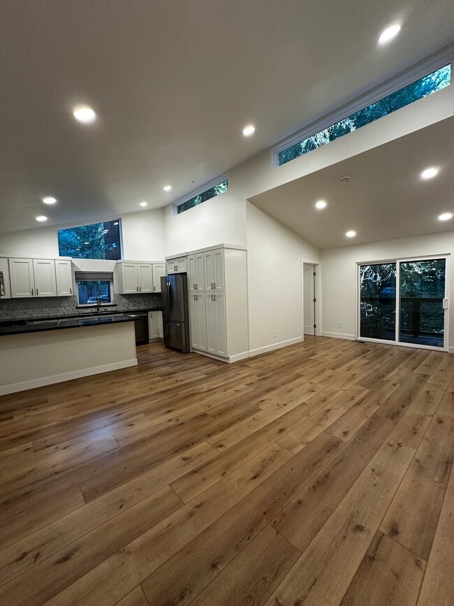 property at 206 Sequoia Rd