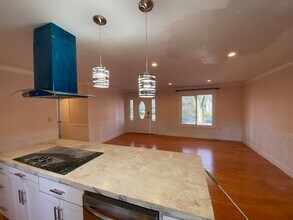 117 Winston Dr in Ithaca, NY - Building Photo - Building Photo