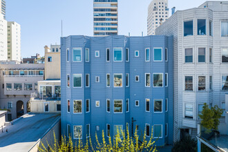 1074 Union St in San Francisco, CA - Foto de edificio - Building Photo