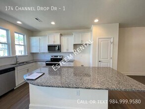 174 Channel Drop Dr in Clayton, NC - Building Photo - Building Photo