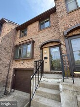 3159 Spring House Ln in Southampton, PA - Building Photo - Building Photo