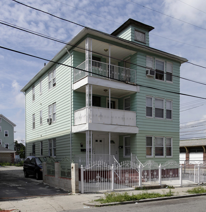 72-74 Bellevue Ave in Providence, RI - Building Photo