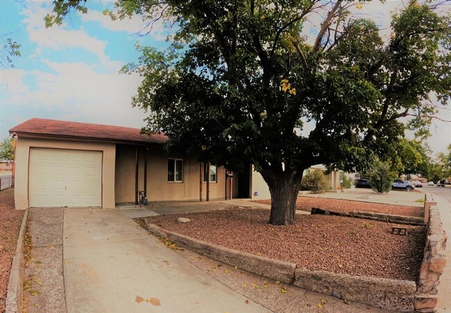 1705 Walden Dr