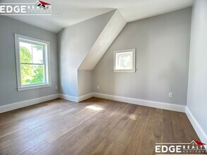 53 Fairbanks St, Unit 3 in Boston, MA - Building Photo - Building Photo