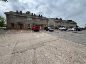 6734 N Meridian Ave in Oklahoma City, OK - Building Photo - Building Photo