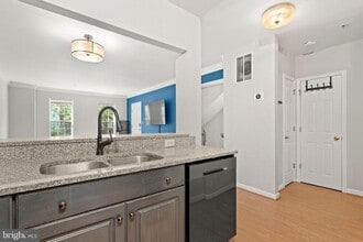 1530 Northern Neck Dr in Vienna, VA - Building Photo - Building Photo