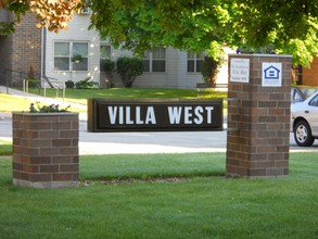 Villa West 62+ Senior or Disabled in Green Bay, WI - Building Photo - Building Photo