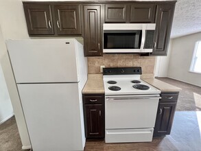 Jefferson Square Apartments in Louisville, KY - Building Photo - Building Photo