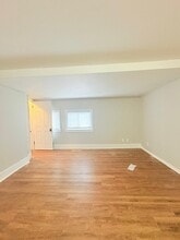 15 Maple St, Unit 1 in New Haven, CT - Foto de edificio - Building Photo