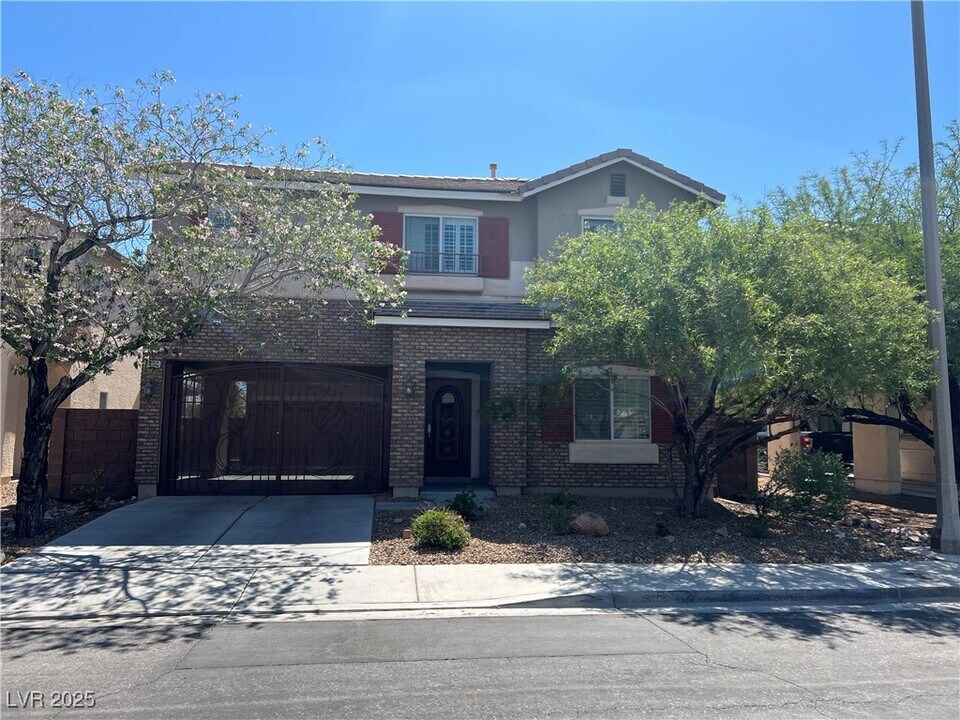 9460 Glendora Valley St in Las Vegas, NV - Building Photo