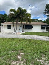 2007 SW 12th Ct in Delray Beach, FL - Building Photo - Building Photo
