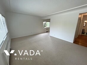 1208 Burnaby St in Vancouver, BC - Building Photo - Building Photo