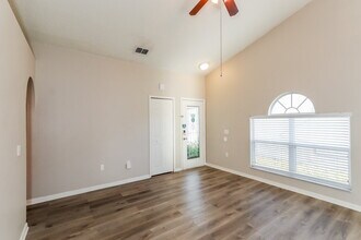 6215 Cannoli Pl in Riverview, FL - Building Photo - Building Photo