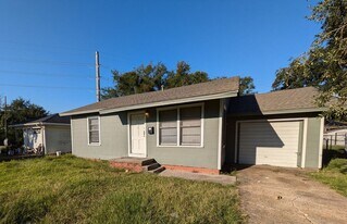 5180 Chambers St in Beaumont, TX - Building Photo