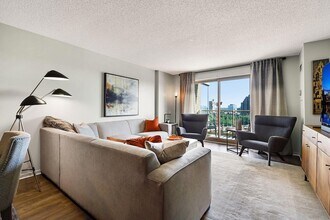 401 S 1st St, Unit Apt 109 in Minneapolis, MN - Building Photo - Building Photo