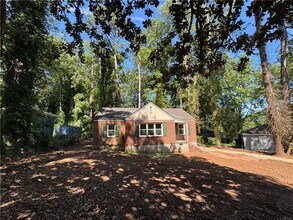 1833 Ridgeland Dr in Decatur, GA - Building Photo - Building Photo